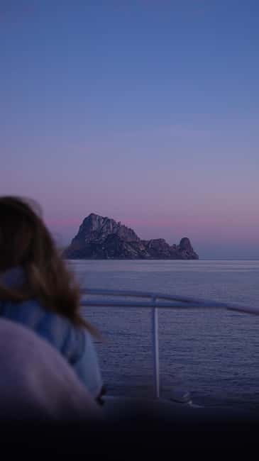 Ibiza Es Vedra: Private boat trip - Sunset and drinks. - Witnessing Ibiza’s sunset over Es Vedra