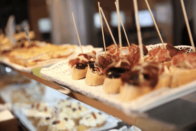 Ibiza Family Pass: Mini Golf & Pool Party - Timing and Flexibility of the Activities