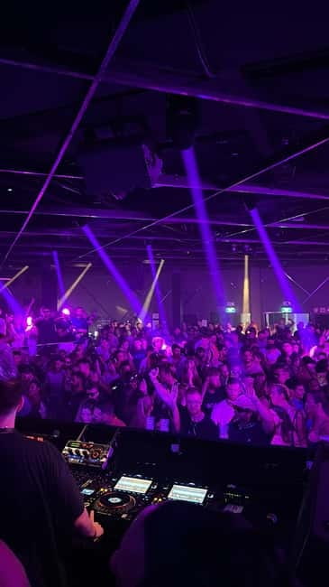 Ibiza: Nightlife Insider Tour with Pre-Club Drinks - Explore Ibiza’s Nightlife with a Local Insider in Just 1.5 Hours