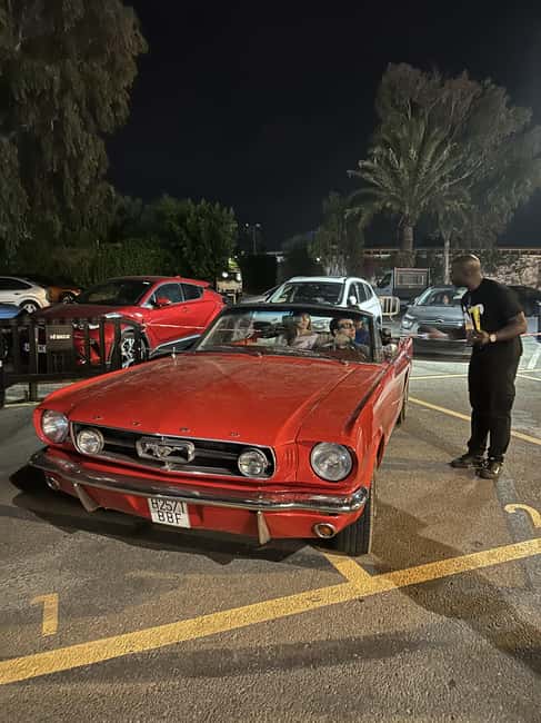 Ibiza: Nightlife Insider Tour with Pre-Club Drinks - Connecting with Ibiza’s Nightlife: Pre-Club Atmosphere