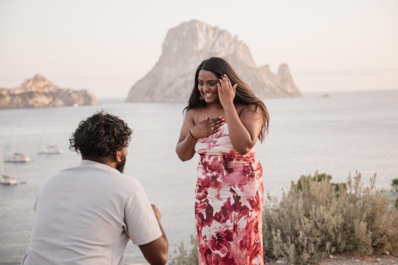 Ibiza: Photoshoot at Es Vedrá panoramic viewpoint & sunset - Who Should Book This Photoshoot in Ibiza?