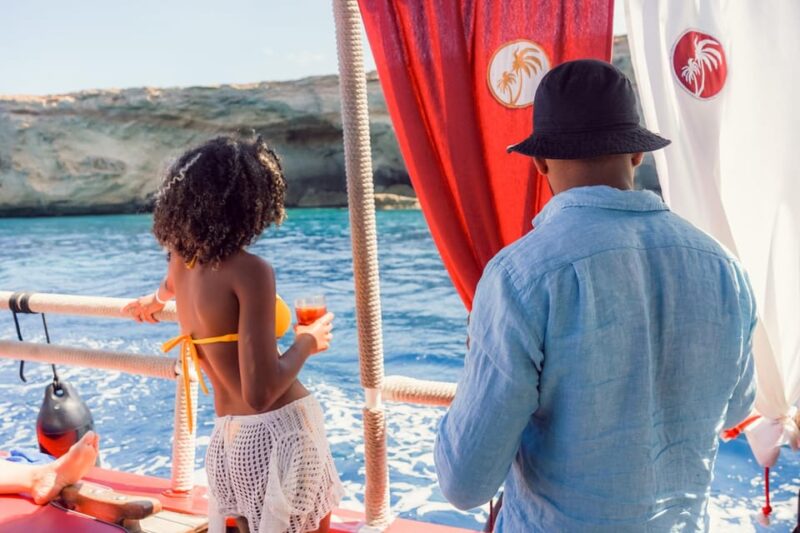 Ibiza: Secret Coves Guided Boat Tour with Open Bar and Tapas - Unlimited Refreshments with the Open Bar