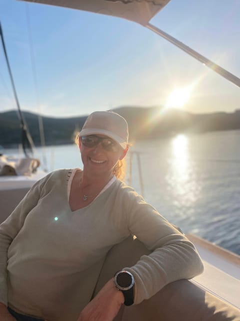 Ibiza: Sunset Sailing Tour with Wine - Experience Ibiza’s Sunset from a Private Sailing Boat with Wine