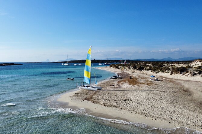 Ibiza to Formentera & Espalmador Sailing with a Small Group - Relaxing Return Sailing to Cala Jondal