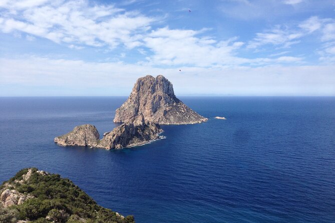 Ibiza Tour Island Bus Tour with Hippie Market Visit - Flexible Afternoon Stops at Portinatx, San Miguel, or Cala San Vicente