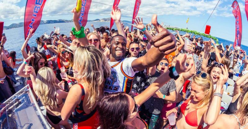 Ibiza: VIP Catamaran Boat Party with BBQ and Drinks - Food and Drink Offerings