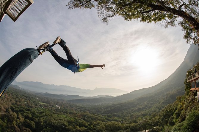 IBO Bungee en Cola de Caballo - The Location: Stunning Sierra Mountain Setting