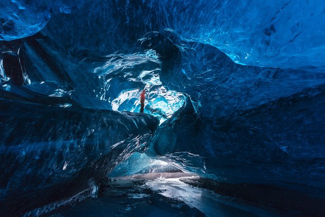 Ice Cave Tour in the National Park of Vatnajökull - Addressing Crowds and Seasonality