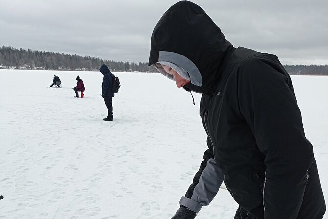 Ice fishing experience with Backpacker Helsinki Tour - Starting Point and Logistics of the Helsinki Ice Fishing Tour