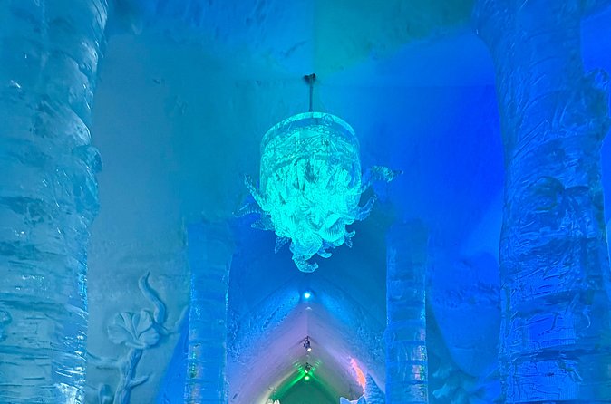 Ice hotel & Quebec City 1 day from Montreal - Transportation and Group Size