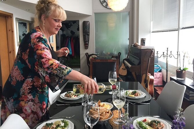 Icelandic Cooking Class in Downtown Reykjavik with Musical Hosts - Exploring the Reykjavik Market for Icelandic Ingredients
