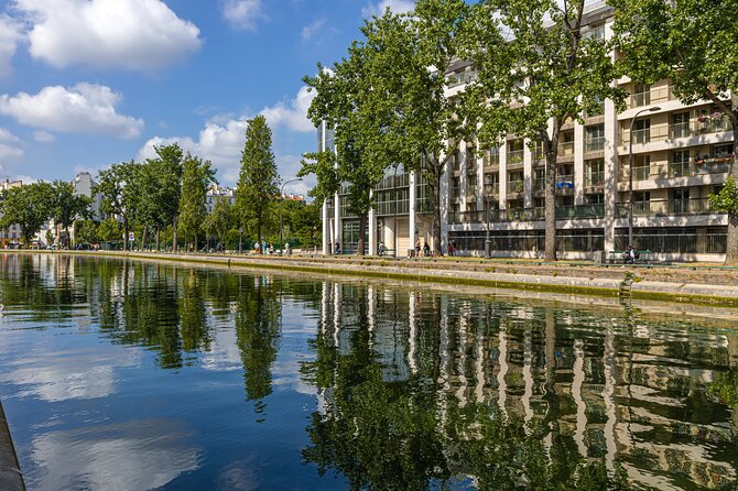 Iconic Amelie Movie Locations - Private Tour with Friendly Guide - Strolling Along Canal Saint-Martin