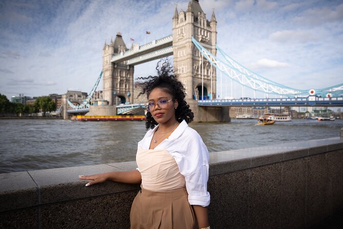 Iconic London Portraits Tour with Expert Local Photographer - Who Should Consider This Tour