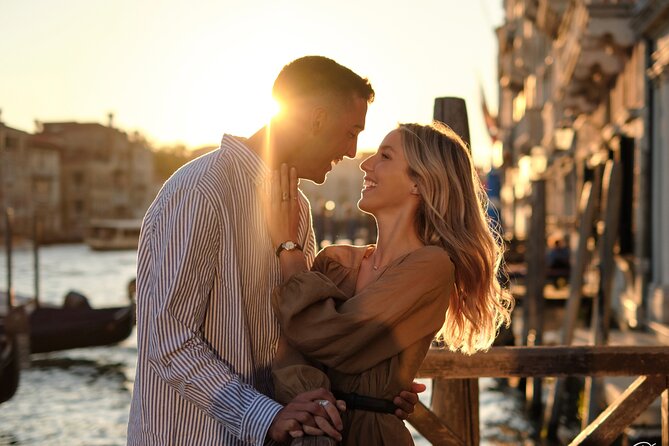 Iconic Photos and Adventure in Venice - Meeting Point, Timing, and Practical Details