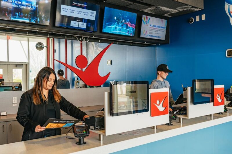 iFLY Minneapolis First Time Flyer Experience - Safety and Physical Requirements for Flyers