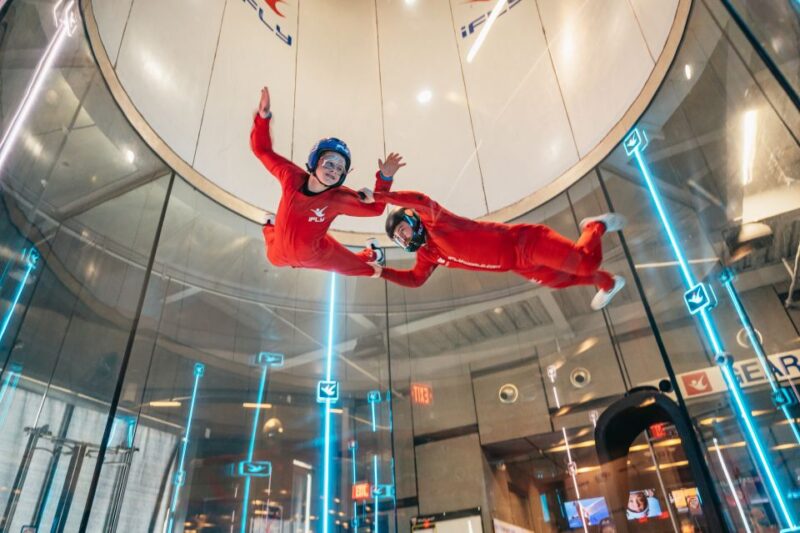 iFLY San Diego-Mission Valley First Time Flyer Experience - What the Indoor Skydiving Experience Looks Like