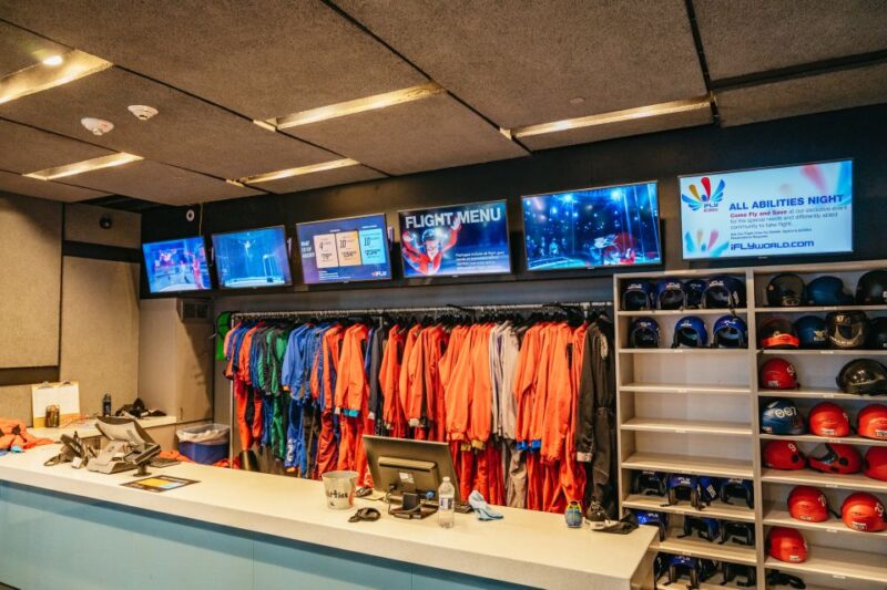 iFLY Seattle First Time Flyer Experience - The Experience for Different Age Groups and Abilities