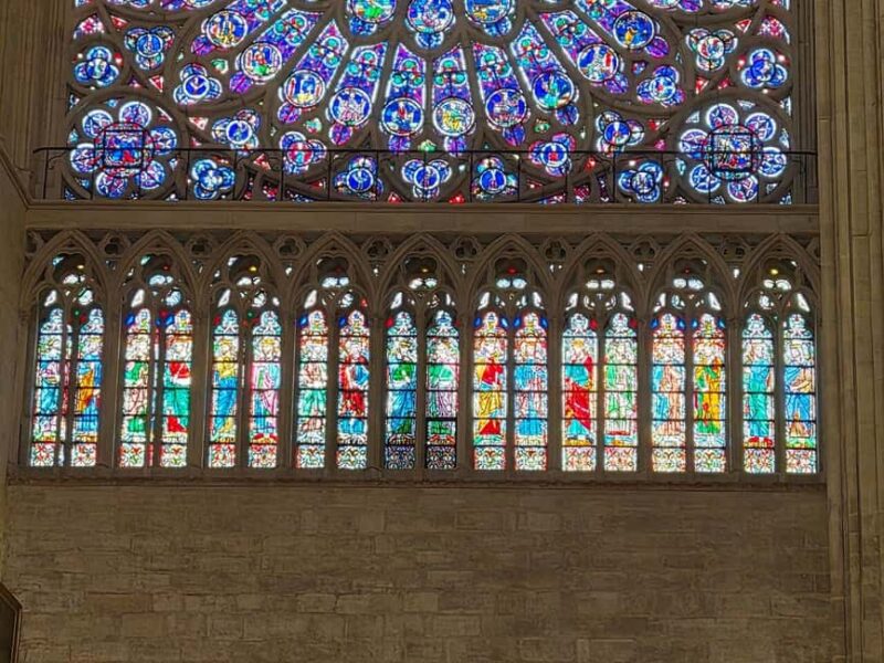 Île de la Cité & Notre-Dame Guided Tour - The Unique Atmosphere of Île de la Cité