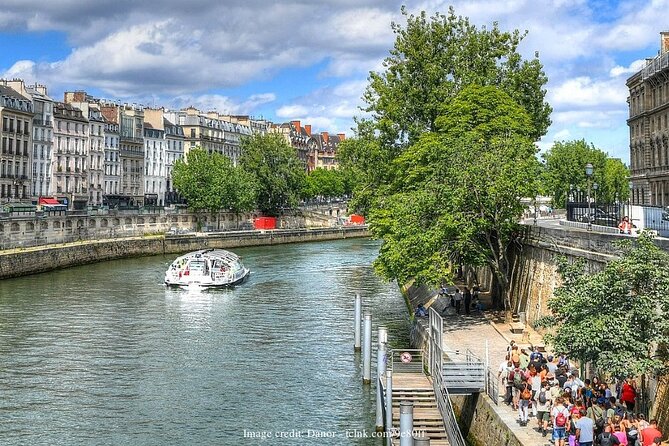 Île de la Cité Private 2h Tour with Latin Quarter & Seine River - Practical Tips and Considerations