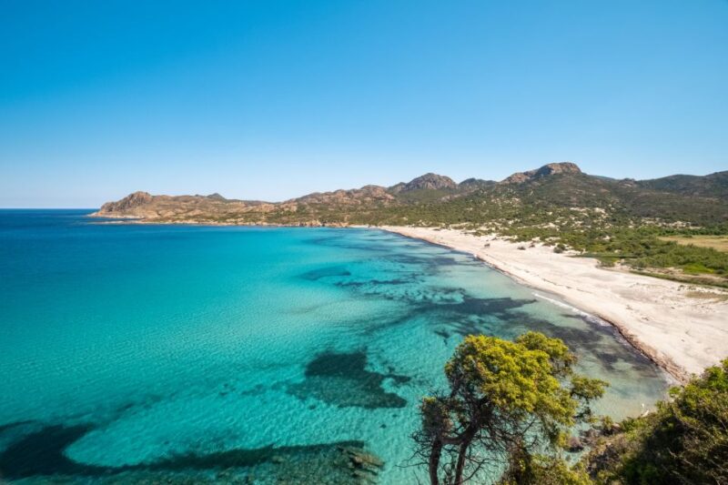 Ile Rousse: desert of the agriates : Saleccia - Ghignu - Practical Details: Meeting Point and Onboard Comfort