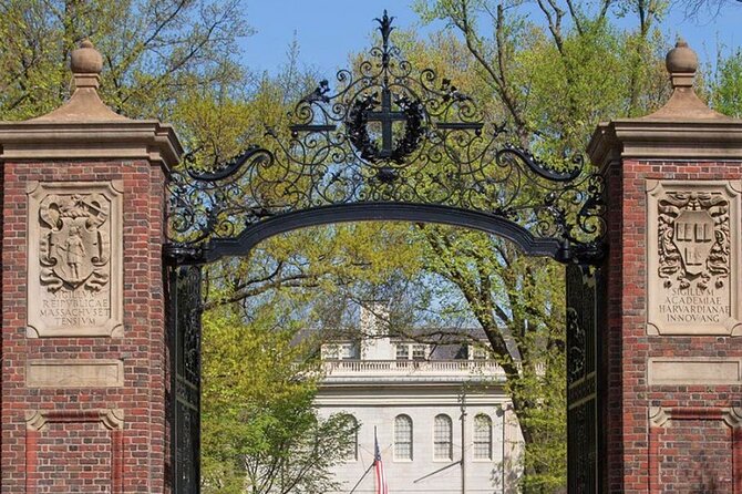 Illustrious Schools: Group Tour of MIT And Harvard - Key Points