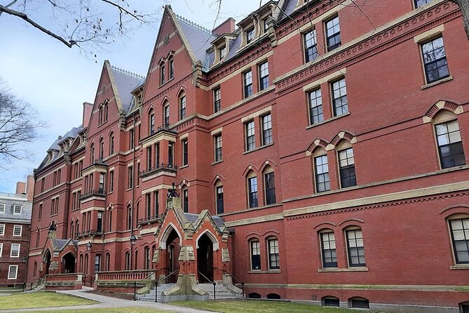 Illustrious Schools: Group Tour of MIT And Harvard - Unique Access and Iconic Landmarks at Harvard