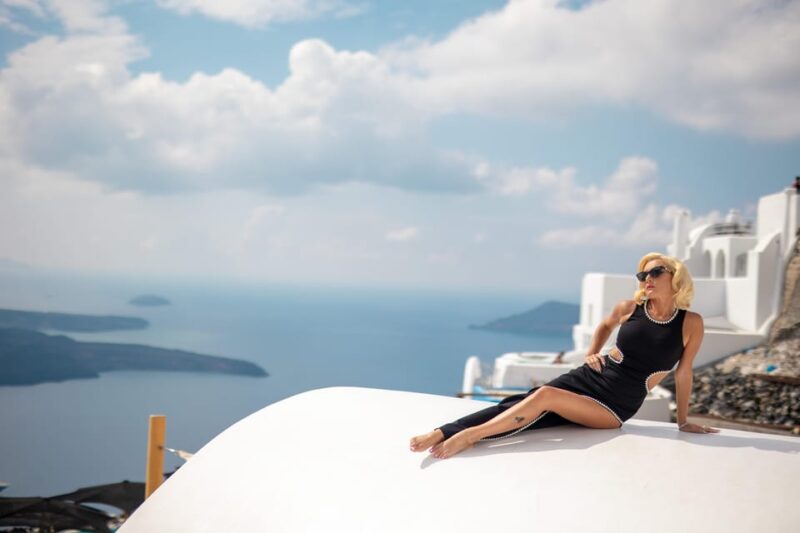 Imerovigli Santorini Photoshoot - Delivery of Photos and Post-Shoot Process