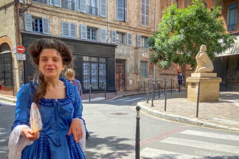 Immerse in Toulouse in the 18th century - Discovering the Saint-Étienne District’s Secret Squares and Streets