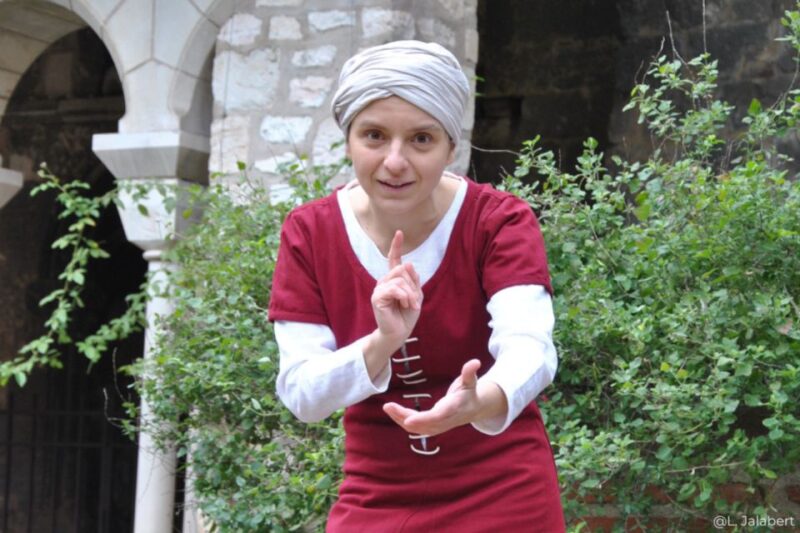 Enjoy the time of the cathedrals in Albi - The Courtyard of the Episcopal Palace and the Combes District