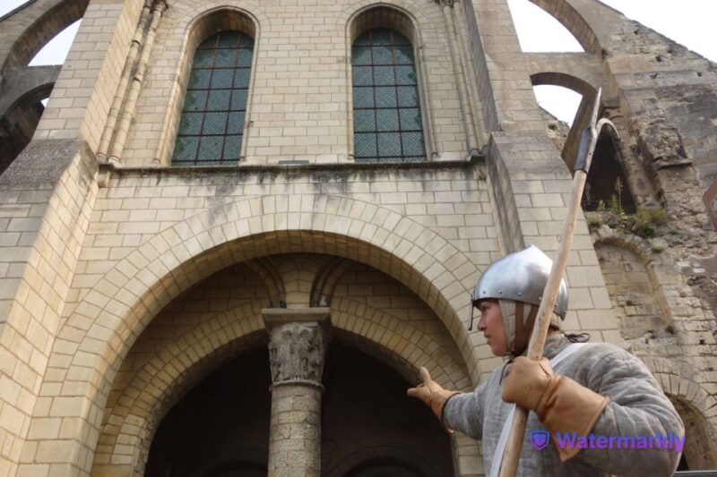 Immersive guided tour of Tours in the 13th century. - Visiting Iconic Sites: From the Town Square to the Clock Tower