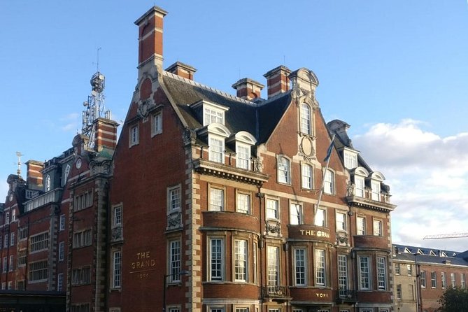 Immersive Murder Mystery in York, A City Treasure Hunt Experience - Starting at Clifford’s Tower: The Tour’s Meeting Point and First Clues