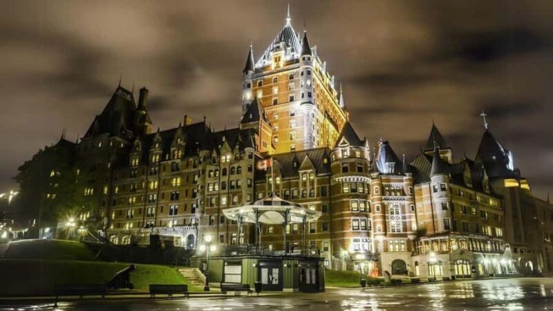 Immortalize your visit to Old Quebec with a passionate photographer - Key Points