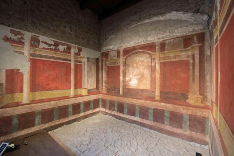 Imperial Secrets: Colosseum, House of Augustus, Roman Forum - Visiting the Colosseum: Stories of Gladiators and Emperors