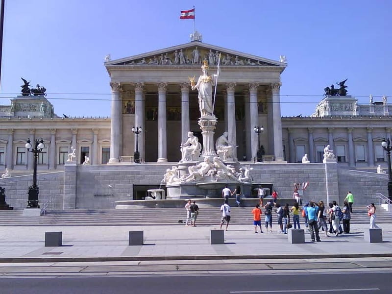 Imperial Vienna: Full-Day Tour from Budapest - Exploring Vienna in a Full-Day Tour from Budapest