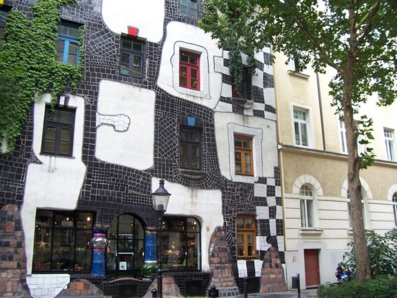 Imperial Vienna: Full-Day Tour from Budapest - Practicalities: Transportation, Guides, and Group Size