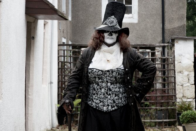 In and Out the Dusty Closes - The Historical and Creepy Stories