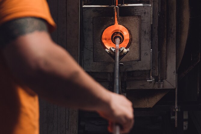 In-depth guided tour in a real Murano Glass Factory - Key Points