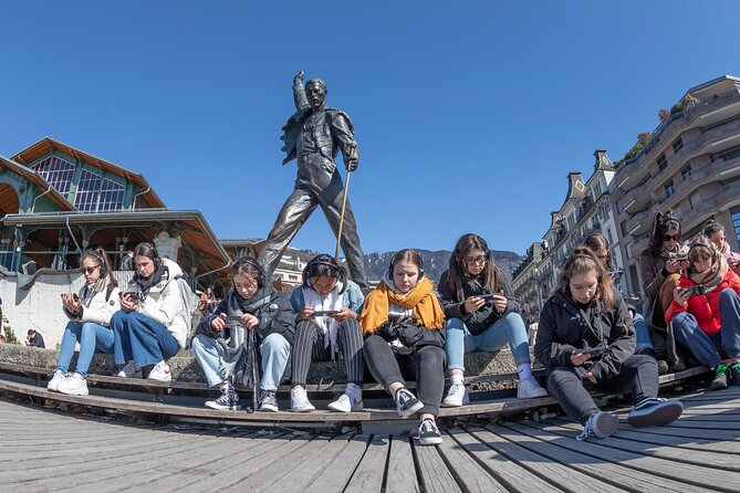 In the footsteps of Freddie Mercury (Extended 2h30 version) - Exclusive Media Content and Landmark Stops