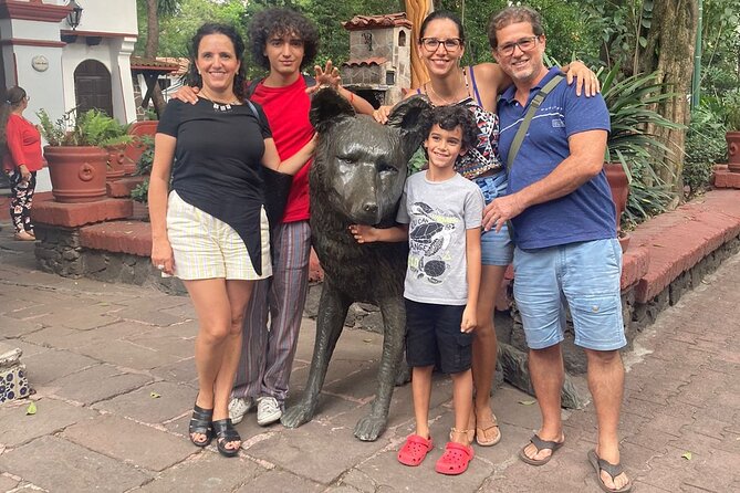 In the Footsteps of Frida Kahlo and Diego: Coyoacan and San Angel - Tasting Mexico at Coyoacán Market