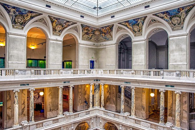 In the Footsteps of Mozart in Vienna with a Local - Starting at Stephansplatz, the Heart of Vienna