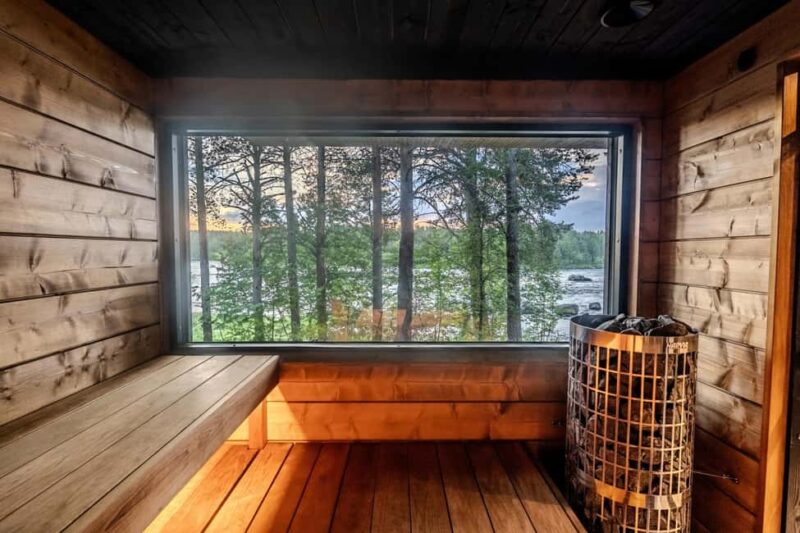 Inari: Finnish Sauna and Jacuzzi Experience - Key Points