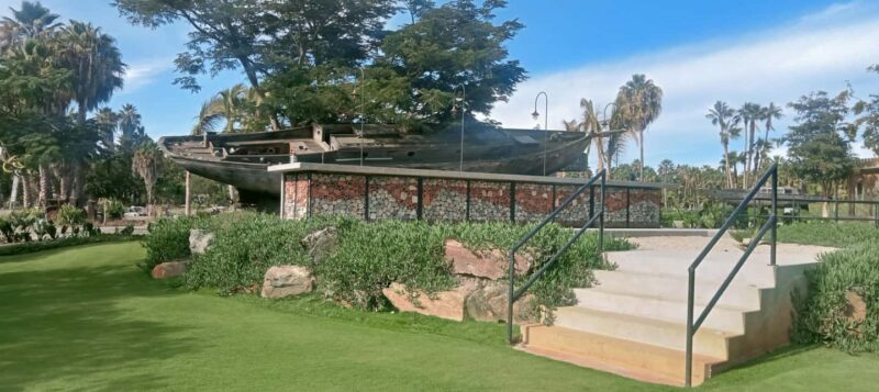 Incredible Private Tour to Balandra and Todos Santos - Relaxing at Coromuel Beach