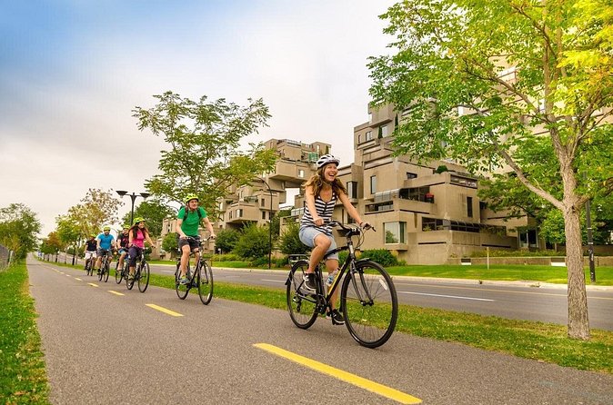 Independent Tour of Montreal by Bike - Exploring Downtown, The Village, and Plateau Mont-Royal