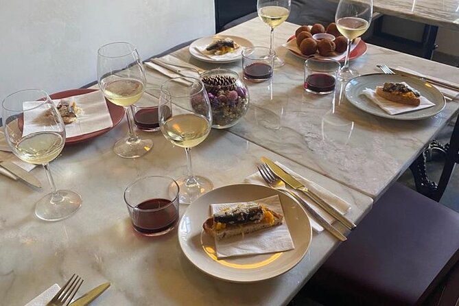 Indie Food Tour - The Tour Starts at Campo das Cebolas in Lisbon’s Heart