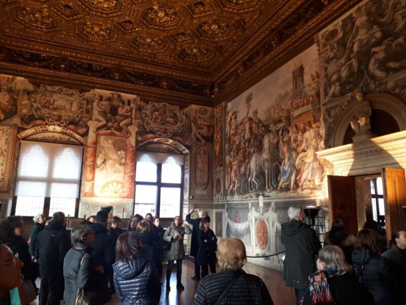 Inferno Tour In Florence - Multilingual Guides and Small Group Experience