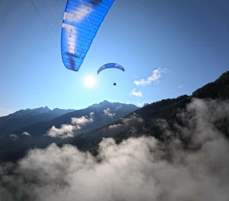 Innsbruck: Paragliding Adventure - The Route from Elfer to Landing and Back