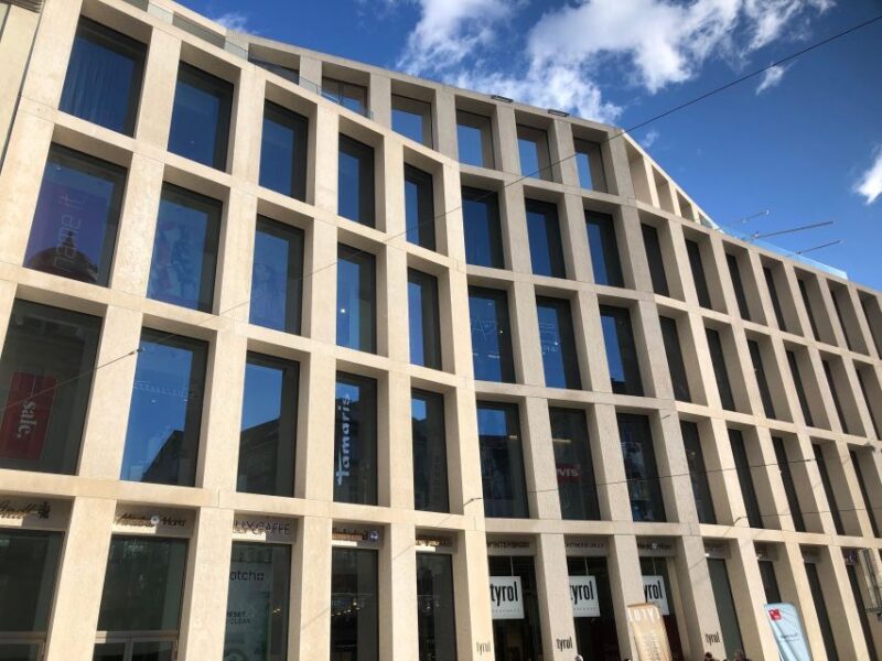 Innsbruck: Private City Tour by a licenced "Austria Guide" - Practicalities and Accessibility of the Tour