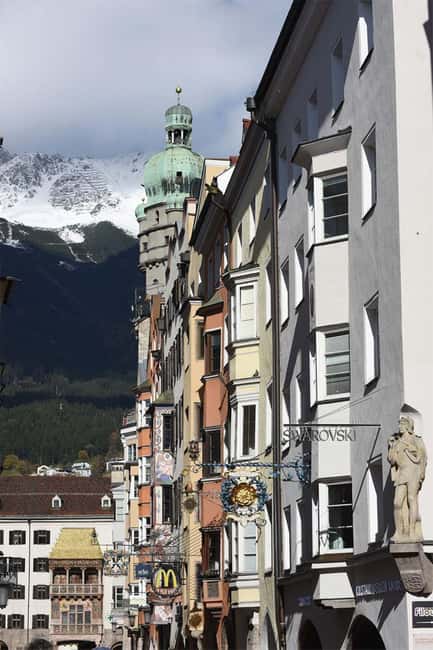 Innsbruck: Swarovski Exclusive Guided Tour with Drink & Gift - Key Points