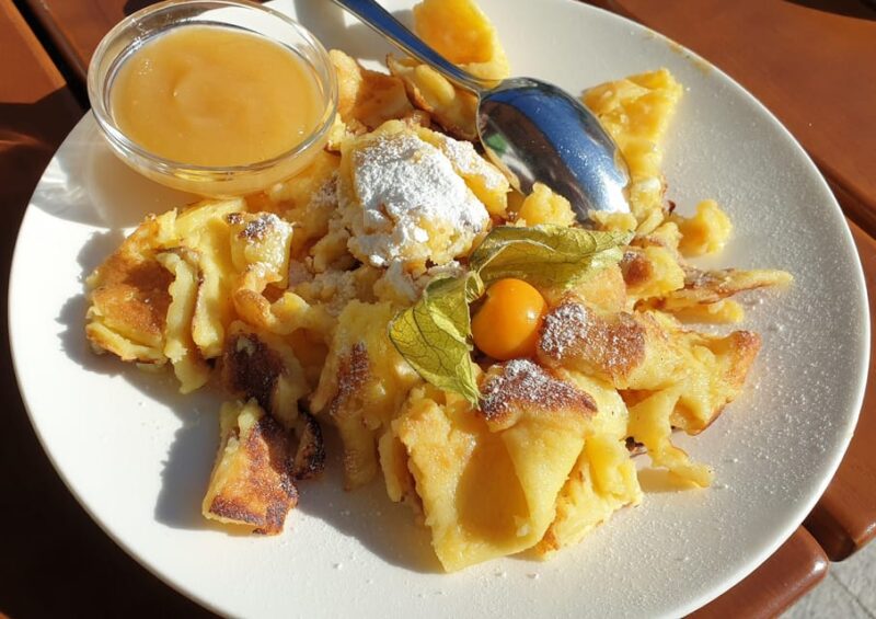 Innsbruck: Sweets & Coffee Tour - Private Guided Tour - Stops and Landmarks: From the Old Town to the Golden Roof