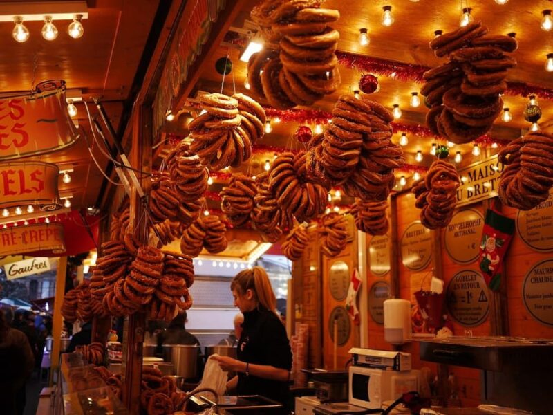 Innsbruck: Walking Traditional Food Tour - Savoring a Classic Austrian Bretzel on the Streets